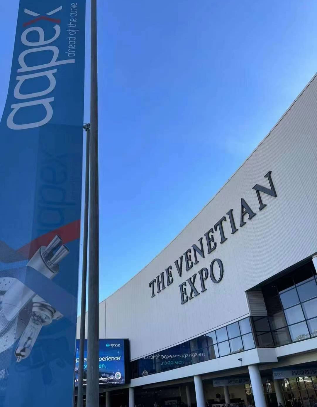 AAPEX 2023 LAS VEGAS இல் லக்ஸ்ஃபைட்டர் கார் LED ஹெட்லைட் காட்சிப்படுத்துகிறது